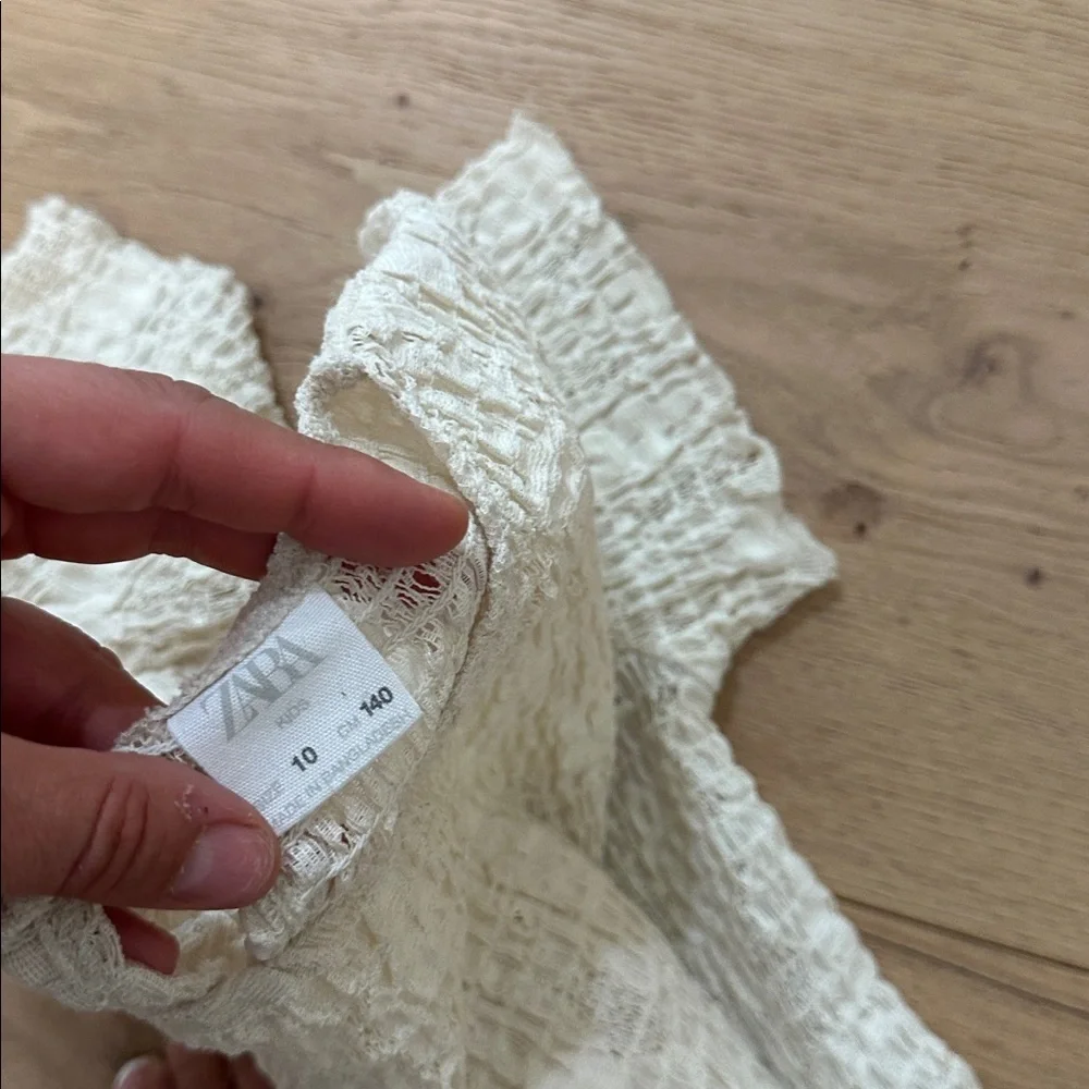 Zara Cream Lace Top 10 girls